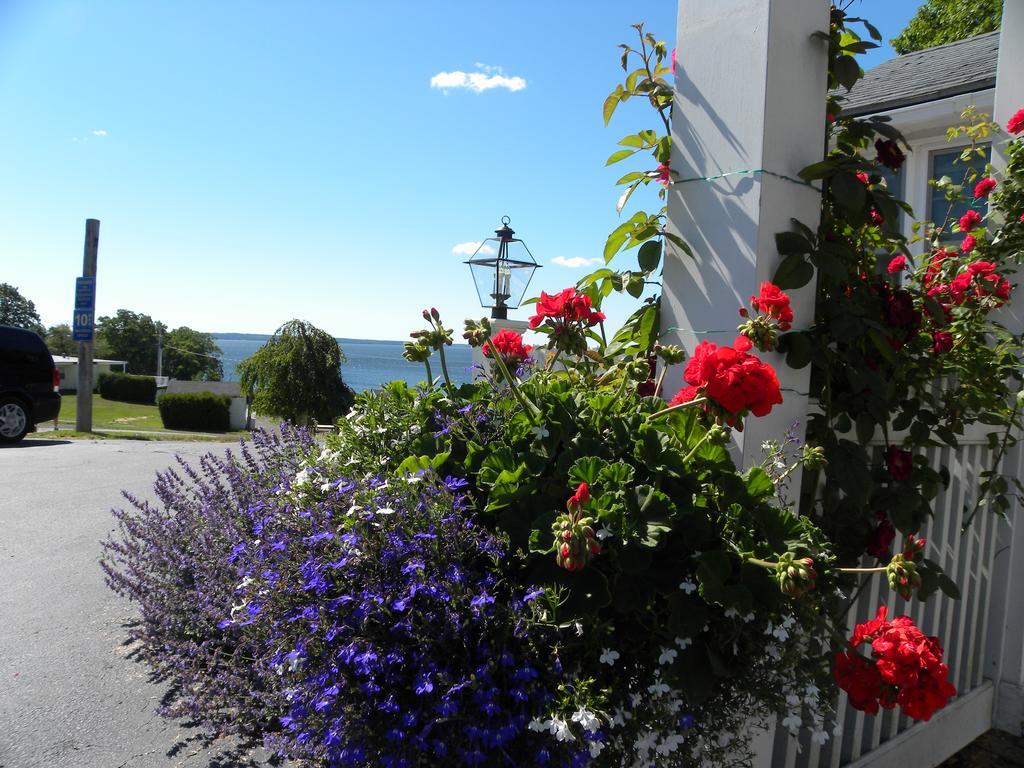 Colonial Gables Oceanfront Village Belfast Exteriör bild